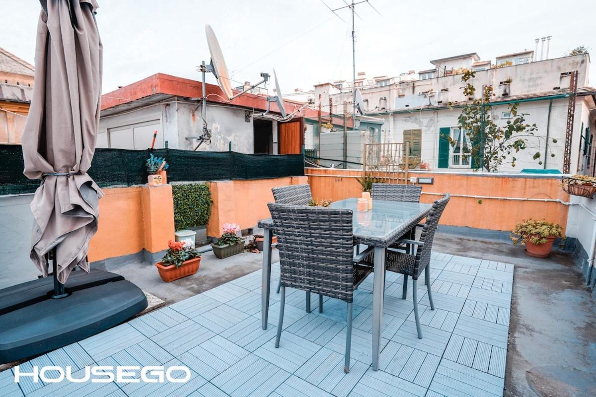 Apartment Dimora Al Teatro - Centro Storico Genua
